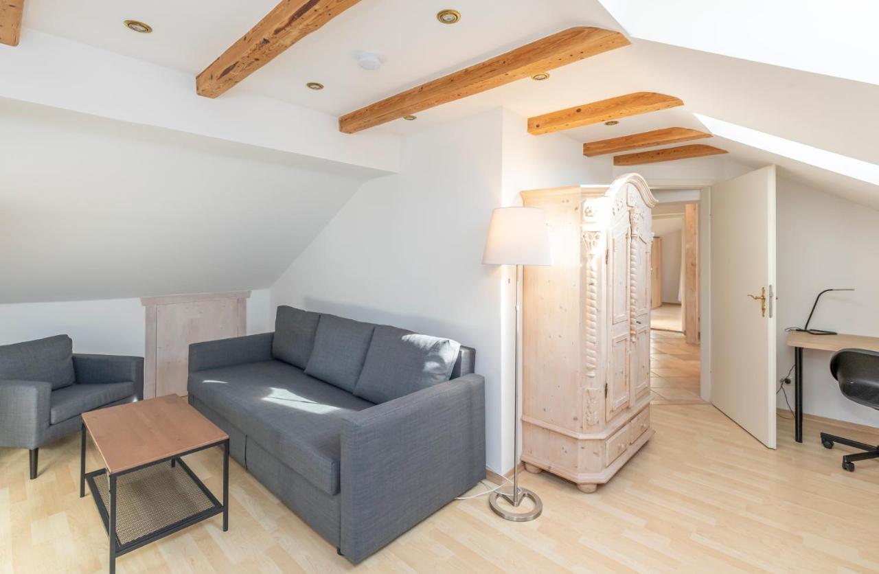 Rittersstuben Apartment การ์มิช-พาร์เทนเคียร์เชน ห้อง รูปภาพ